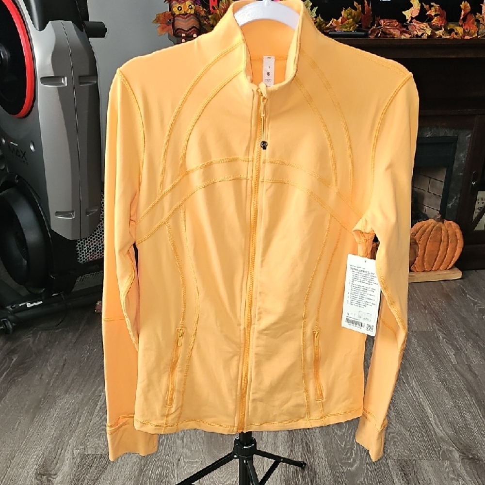 Lululemon Mango Dream Define Jacket Sz 10!! Sold Out Color!! Beautiful!! Nwts